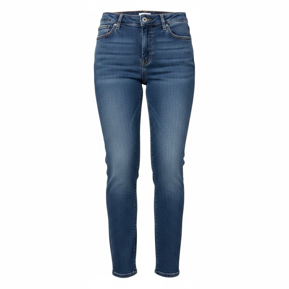 Time & Tru Jeans Womens Size 10 Reg  Blue Medium Wash Denim Straight Leg 32x28